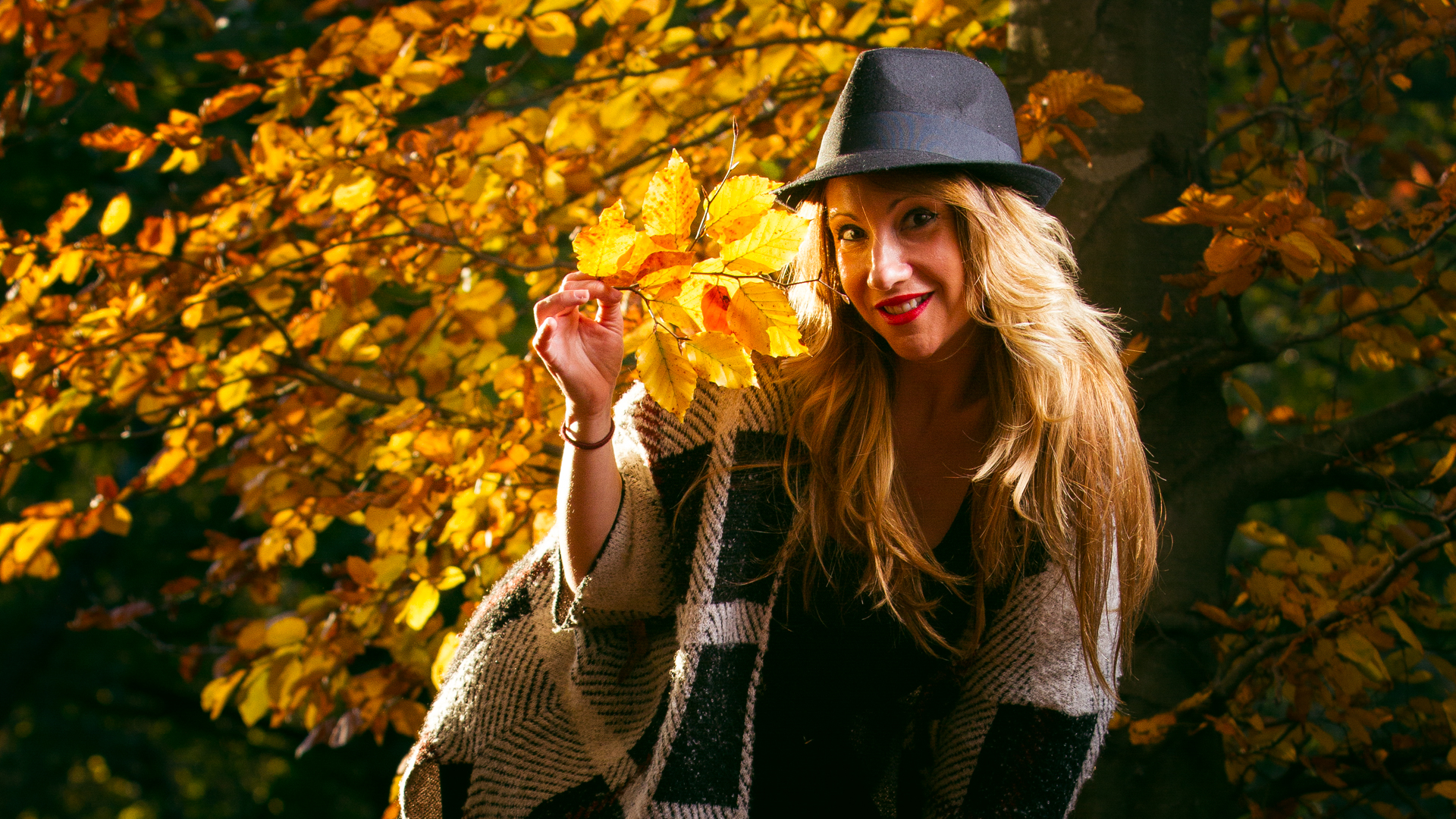 Sesion de fotos exterior pareja de chicas modelos Euskadi.