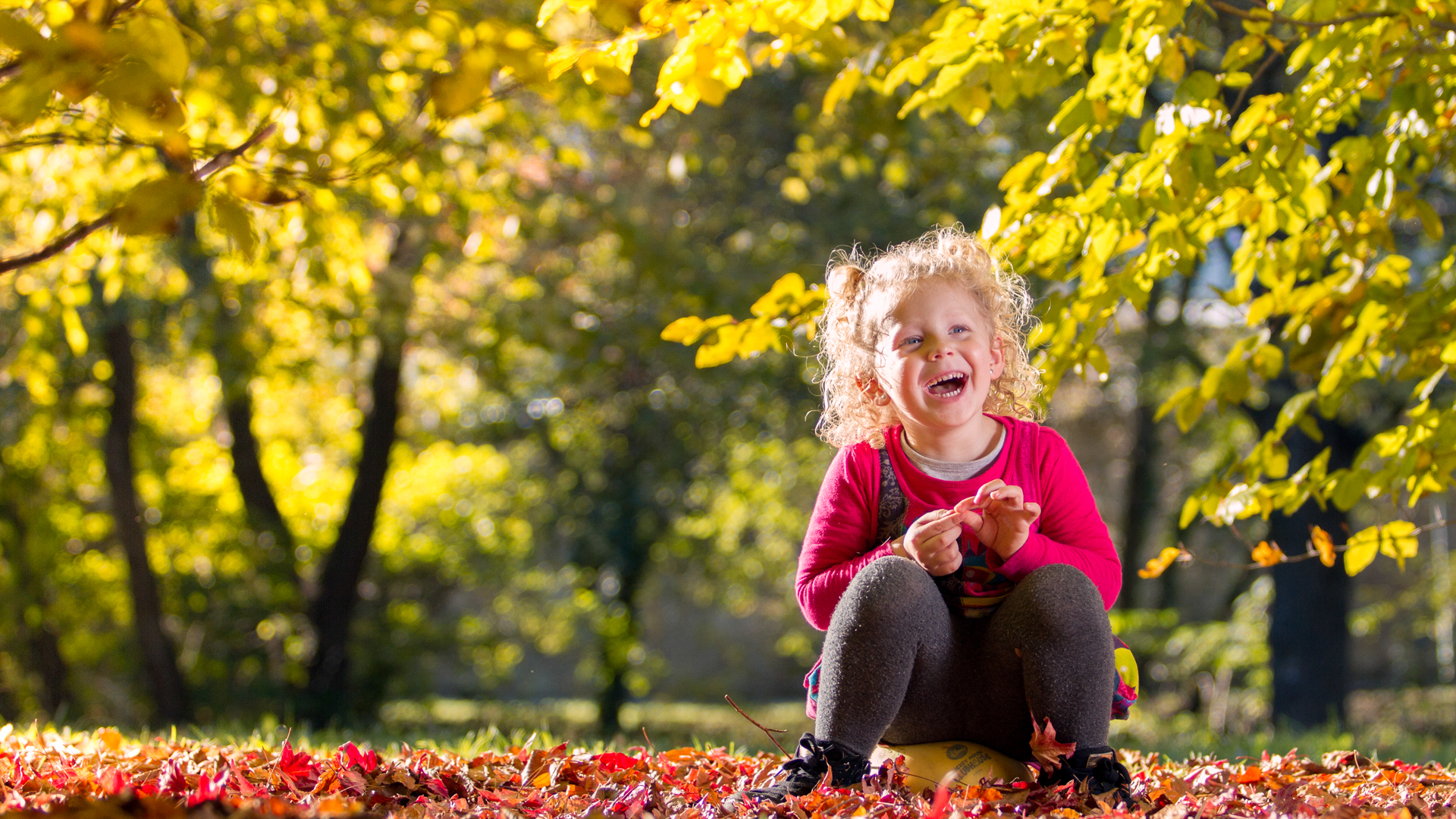 Sesion de fotos para book. Modelo de moda chica.